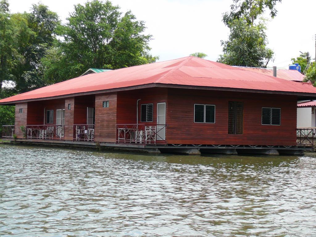 Raft Room River View Air Conditioning