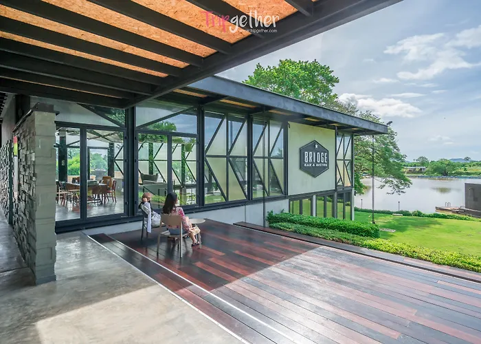 5 star hotel: The Xcape River Kwai
